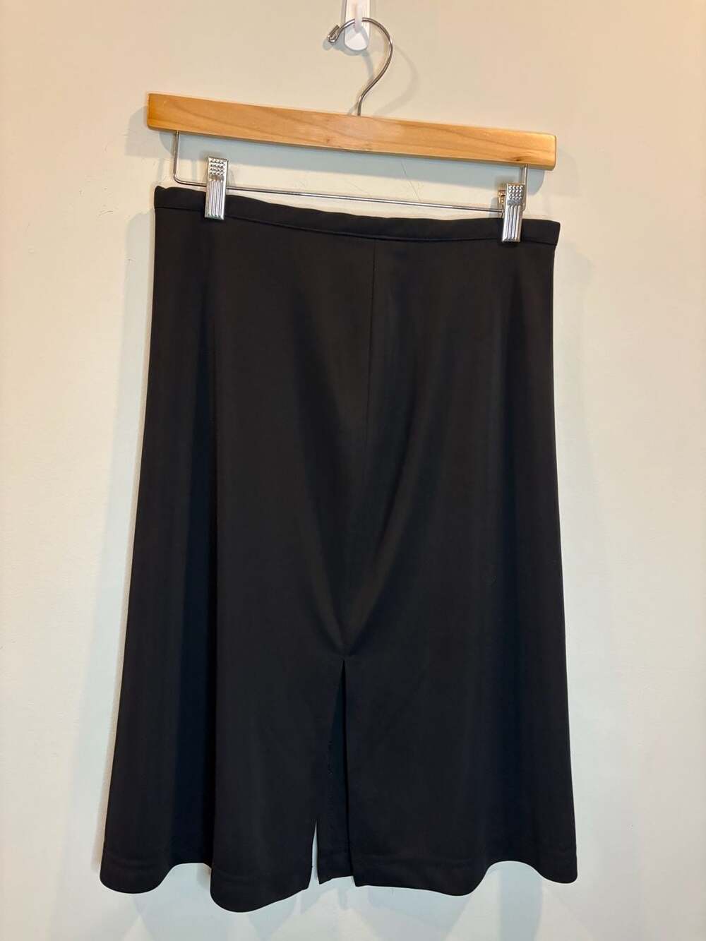 Women's Black Mid-Length Pencil Skirt with Back Slit